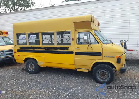 1987 GMC Rally Wagon / Van G3500 z USA, uszkodzony, nr VIN 1GDGG35K7H7508759